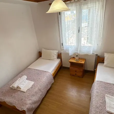 Ваканционна къща Grandmother's House *