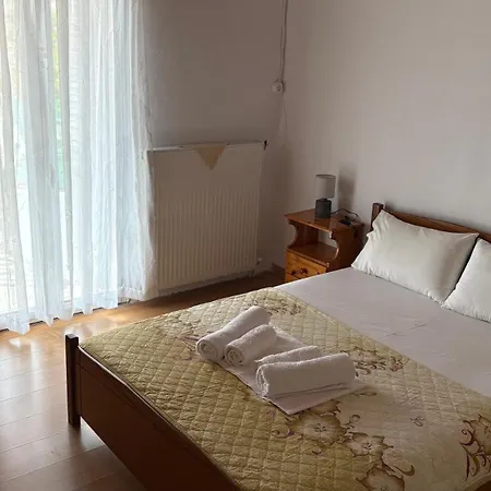 Grandmother's House * Ágios Pétros